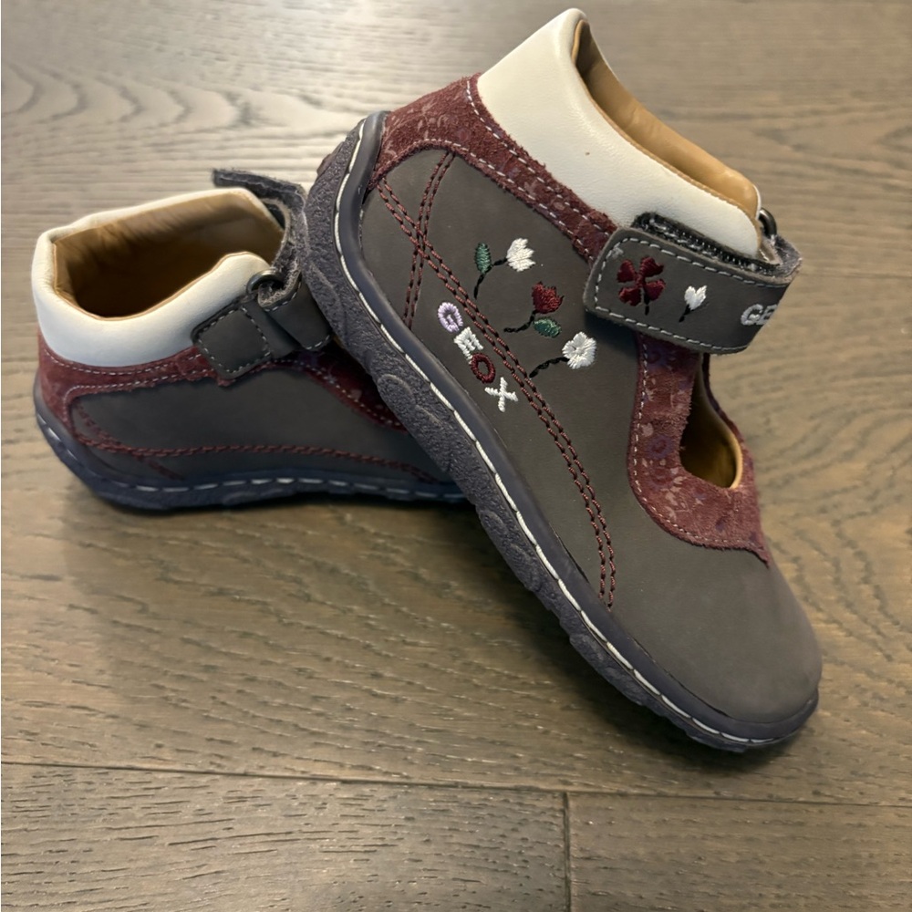 Geox girls shoes sz 8.5T brand new no box retail $125